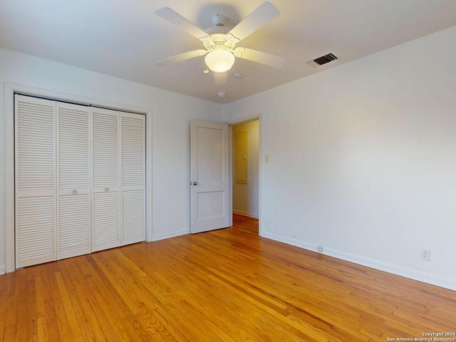 357 Irvington, San Antonio, TX 78209