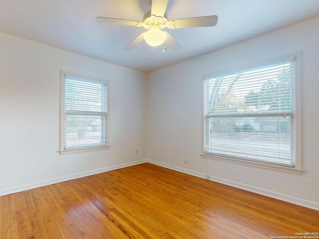 357 Irvington, San Antonio, TX 78209