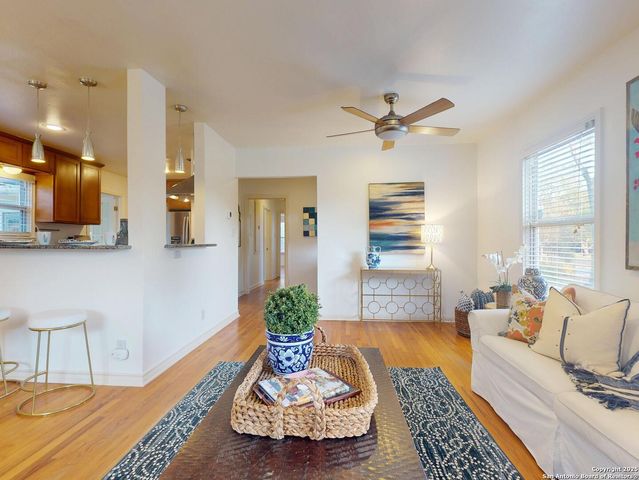 357 Irvington, San Antonio, TX 78209