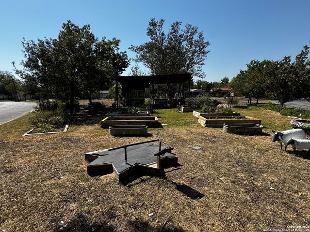 357 Irvington, San Antonio, TX 78209