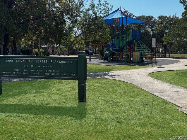 357 Irvington, San Antonio, TX 78209