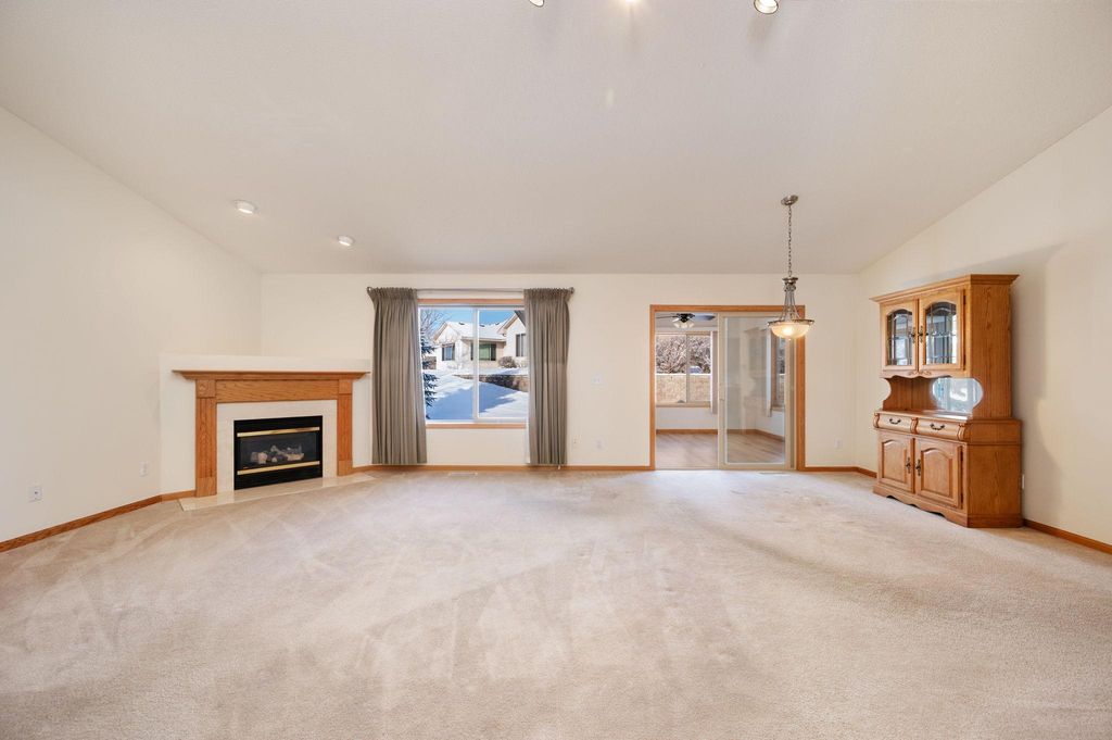 13605 Wellstead Drive, Rogers, MN 55374