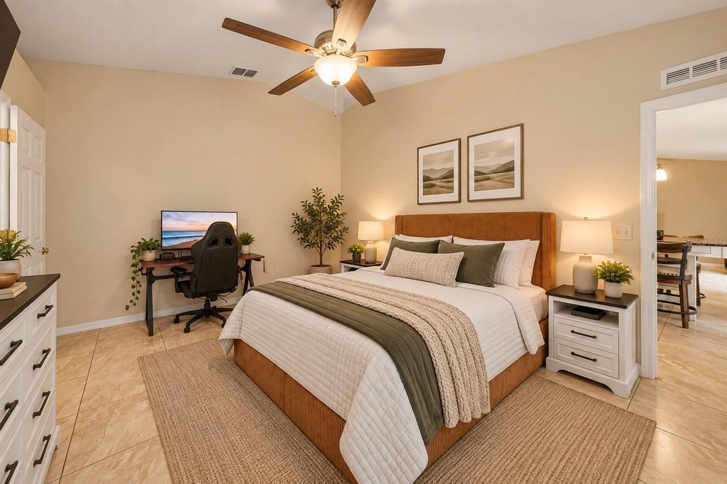Image 13 of property listing at 4180 SW 131ST PLACE ROAD, Ocala, FL 34473