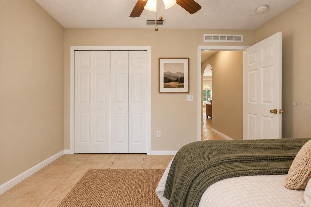 Image 20 of property listing at 4180 SW 131ST PLACE ROAD, Ocala, FL 34473