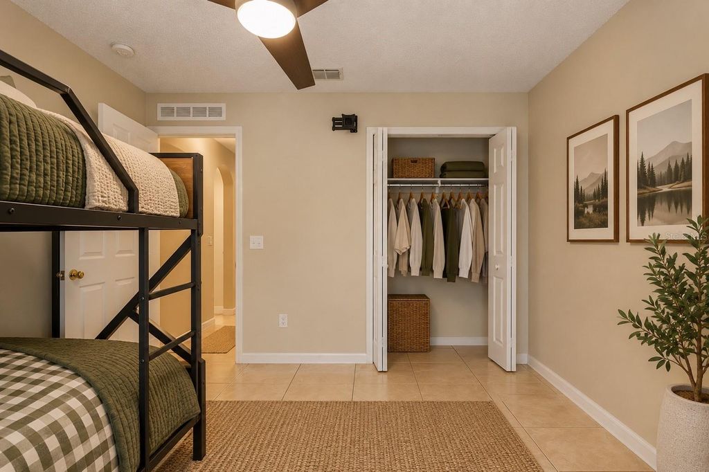 Image 24 of property listing at 4180 SW 131ST PLACE ROAD, Ocala, FL 34473
