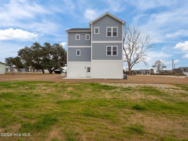 444 Pearson Circle, Newport, NC 28570