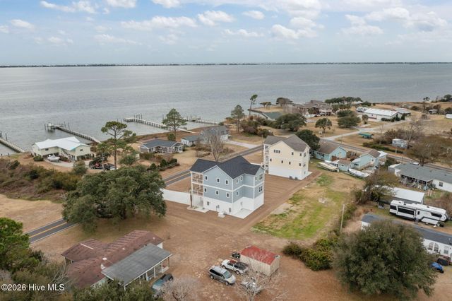 444 Pearson Circle, Newport, NC 28570