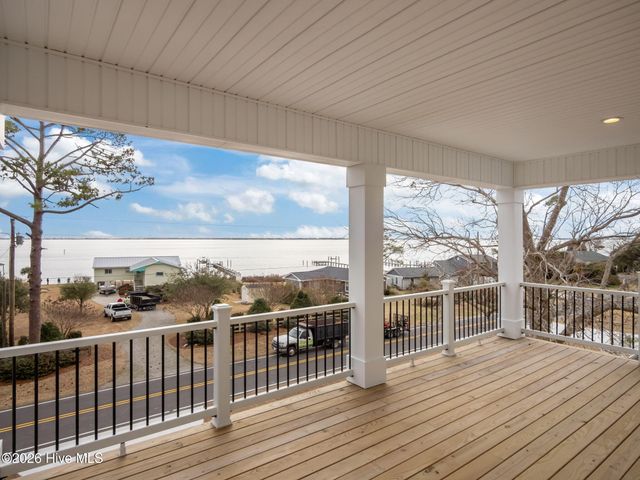 444 Pearson Circle, Newport, NC 28570