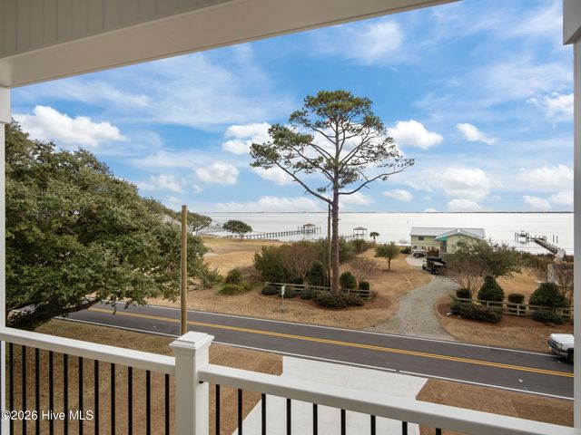 444 Pearson Circle, Newport, NC 28570
