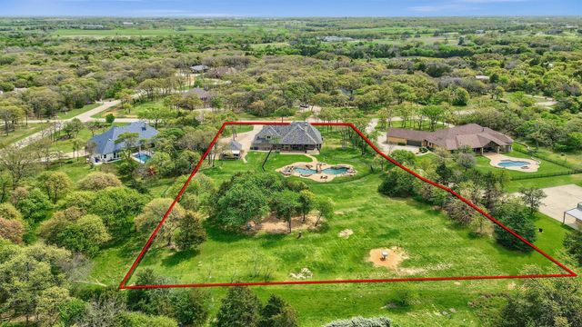 7545 Colton Lane, Pilot Point, TX 76258