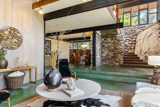 3740 Canyon Crest Road, Altadena, CA 91001