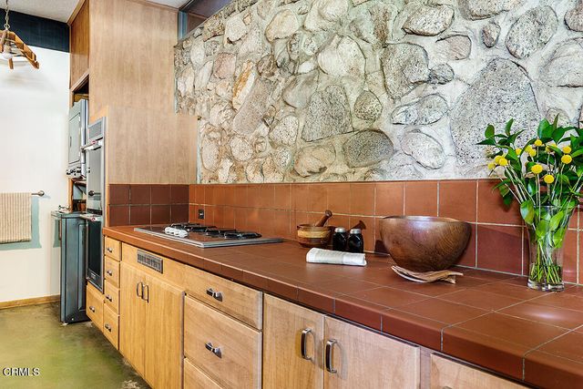 3740 Canyon Crest Road, Altadena, CA 91001