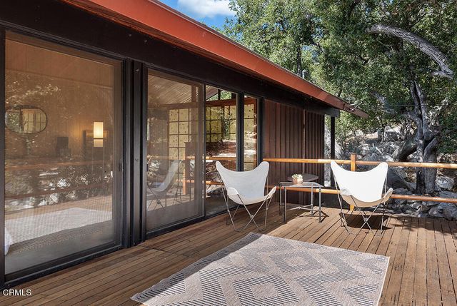 3740 Canyon Crest Road, Altadena, CA 91001