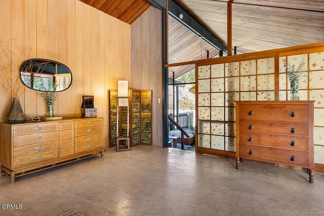 3740 Canyon Crest Road, Altadena, CA 91001