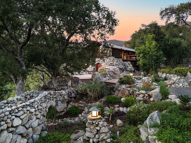 3740 Canyon Crest Road, Altadena, CA 91001