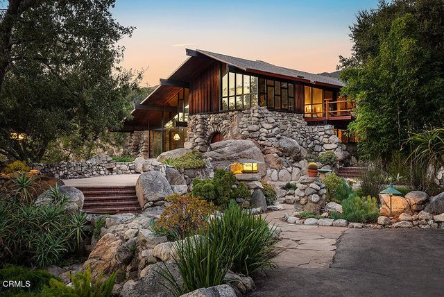 3740 Canyon Crest Road, Altadena, CA 91001