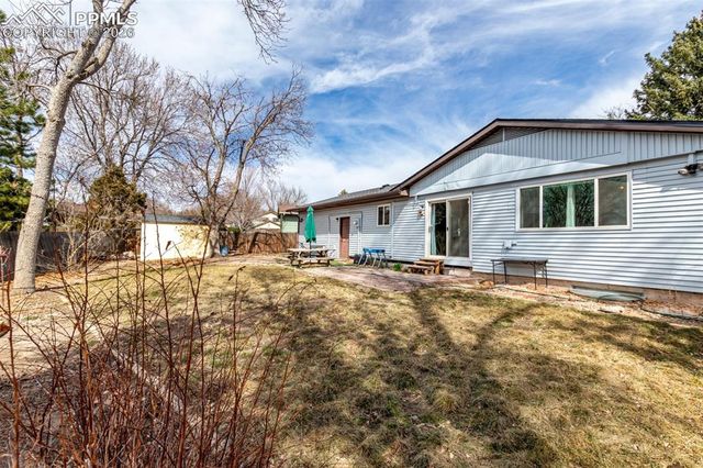 1418 Osgood Road, Colorado Springs, CO 80915