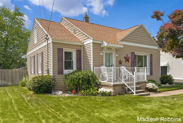 3835 Wilson Avenue, Grandville, MI 49418