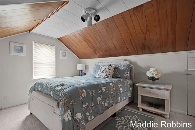 3835 Wilson Avenue, Grandville, MI 49418