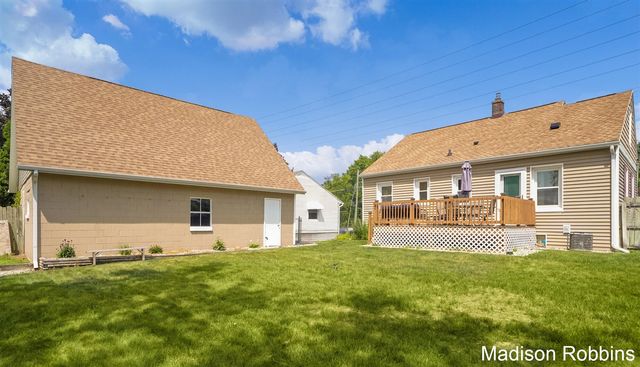 3835 Wilson Avenue, Grandville, MI 49418