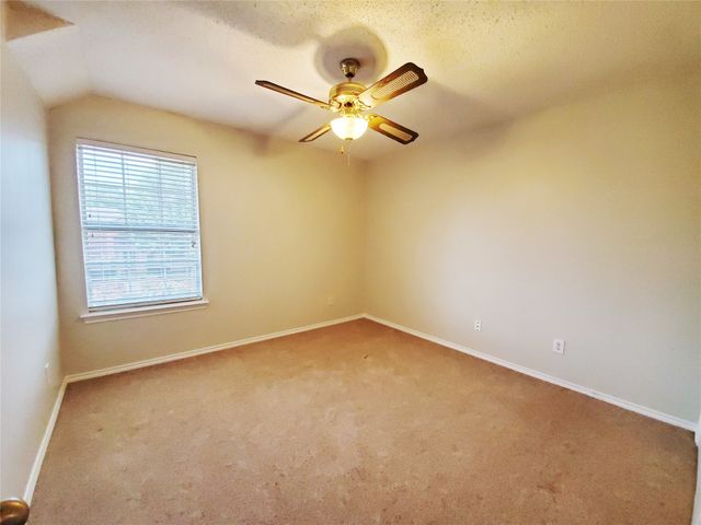 1040 Woodbriar Drive, Grapevine, TX 76051