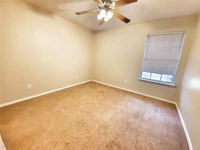 1040 Woodbriar Drive, Grapevine, TX 76051
