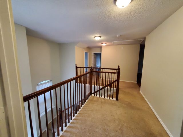 1040 Woodbriar Drive, Grapevine, TX 76051