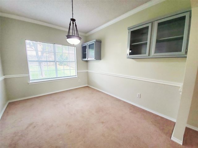 1040 Woodbriar Drive, Grapevine, TX 76051