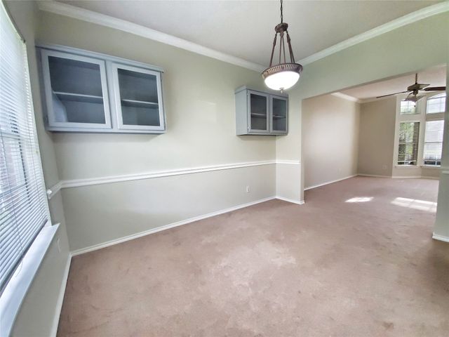 1040 Woodbriar Drive, Grapevine, TX 76051