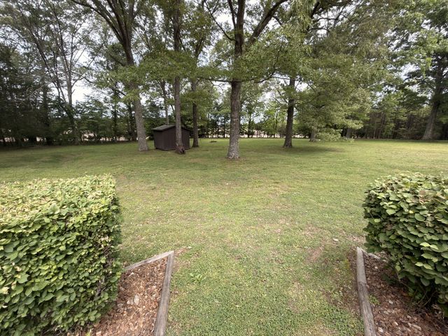 755 Utsi Rd, Estill Springs, TN 37330