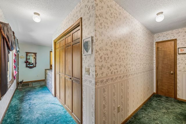 755 Utsi Rd, Estill Springs, TN 37330