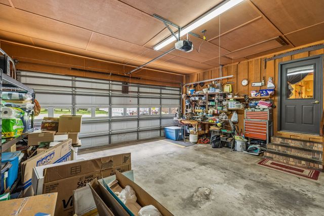 755 Utsi Rd, Estill Springs, TN 37330