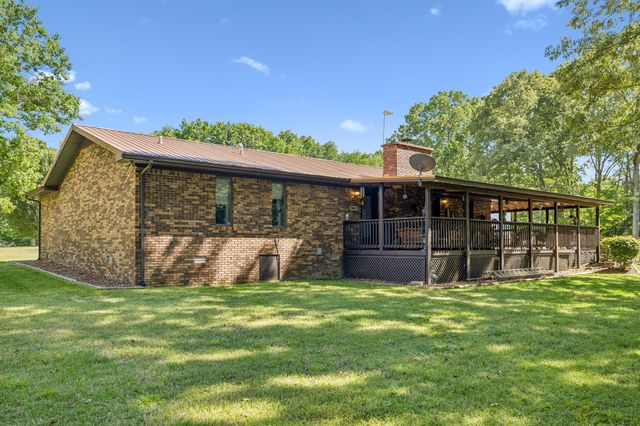 755 Utsi Rd, Estill Springs, TN 37330