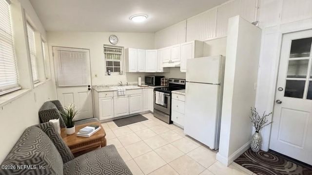 6345 SPRINKLE Drive N, Jacksonville, FL 32211