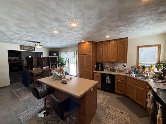 3608 S BERRYFIELD LANE, Appleton, WI 54915