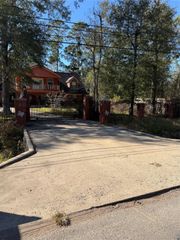 5934 Deerwood Drive, Conroe, TX 77306