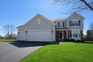 537 W Mara Lynn Court, Round Lake, IL 60073