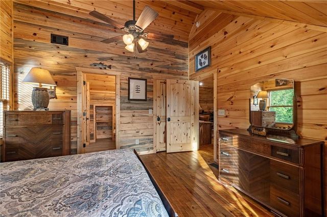 460 Wikle Drive, Ellijay, GA 30540