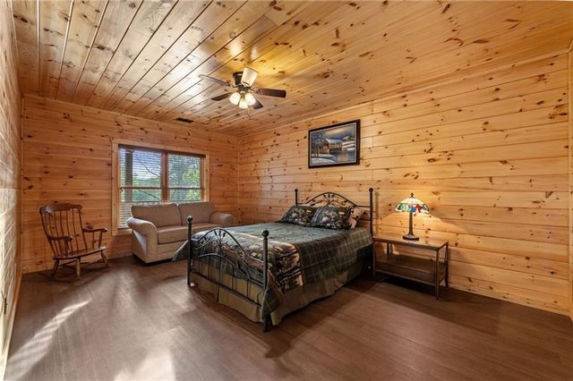460 Wikle Drive, Ellijay, GA 30540