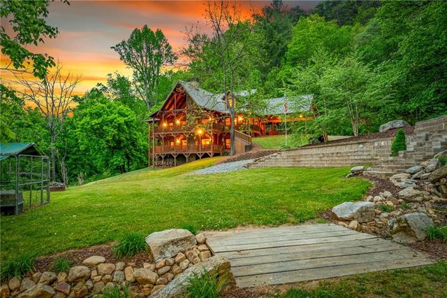 460 Wikle Drive, Ellijay, GA 30540