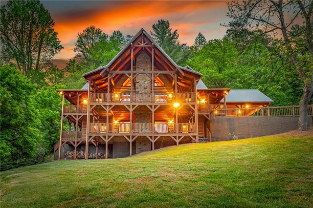 460 Wikle Drive, Ellijay, GA 30540