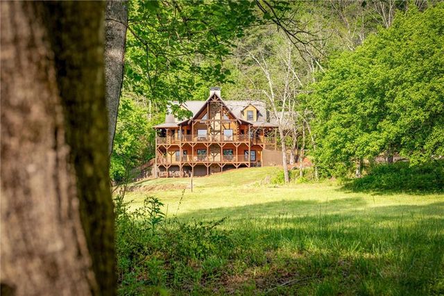 460 Wikle Drive, Ellijay, GA 30540