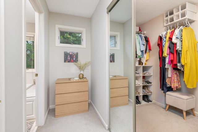 7423 Fawn Hill Road, Chanhassen, MN 55317