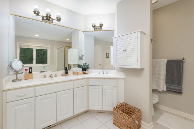 7423 Fawn Hill Road, Chanhassen, MN 55317