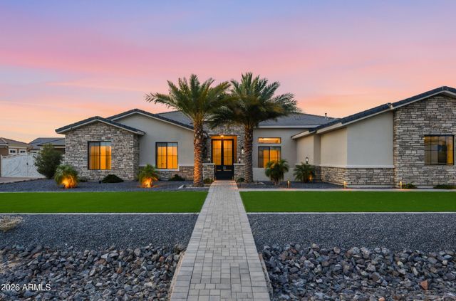 18206 W SAN MIGUEL Court, Litchfield Park, AZ 85340