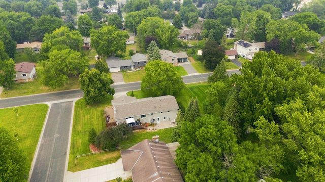 2636 Ridge Lane, Mounds View, MN 55112