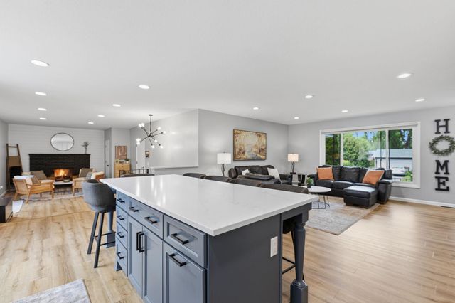 2636 Ridge Lane, Mounds View, MN 55112