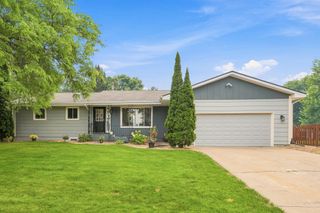 2636 Ridge Lane, Mounds View, MN 55112