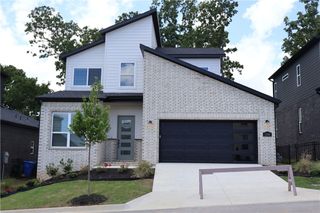 3200 NW Sumac Drive, Fayetteville, AR 72703