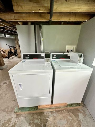 2713 W Gladys Avenue 3, Chicago, IL 60612